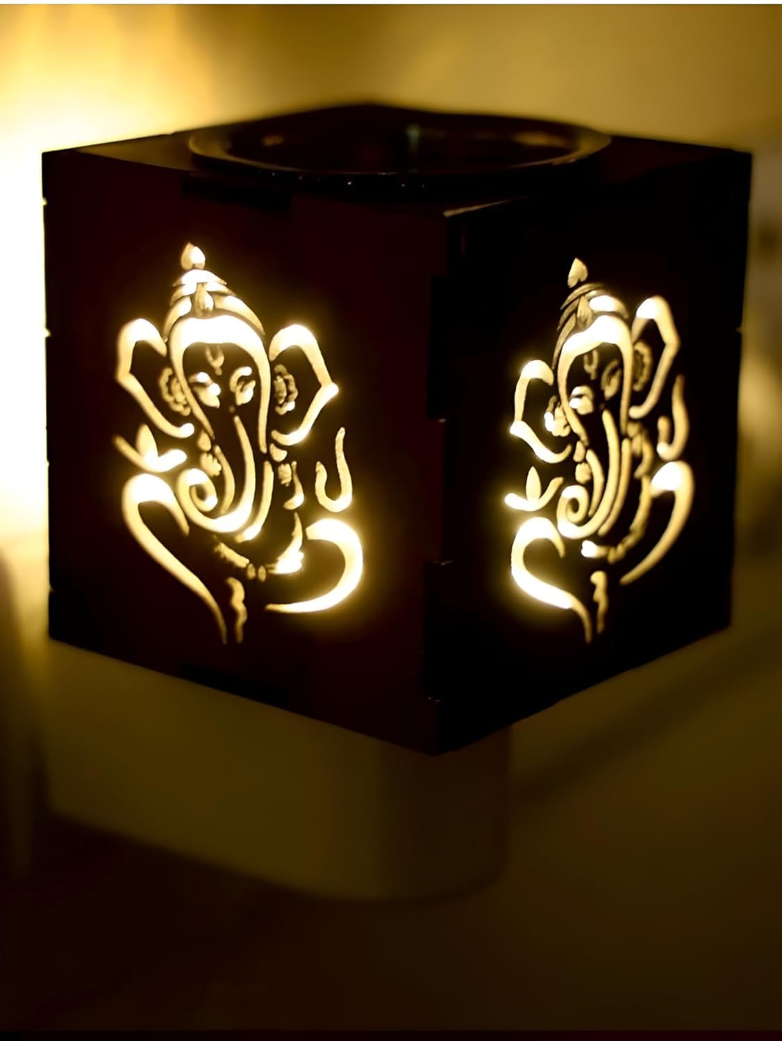 Ganesh Kapoor diffusion